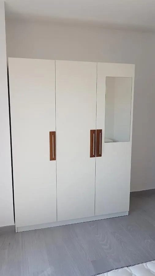 Apartments Ivanica Palit